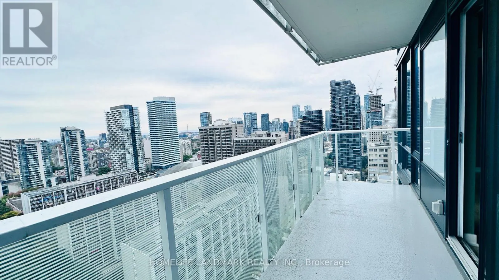 2509 - 501 YONGE STREET