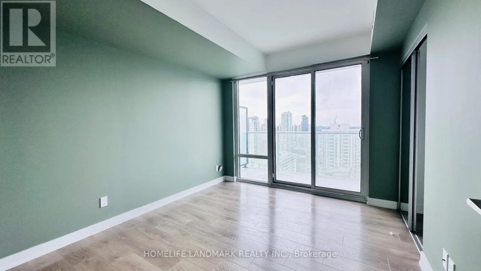 2509 - 501 YONGE STREET