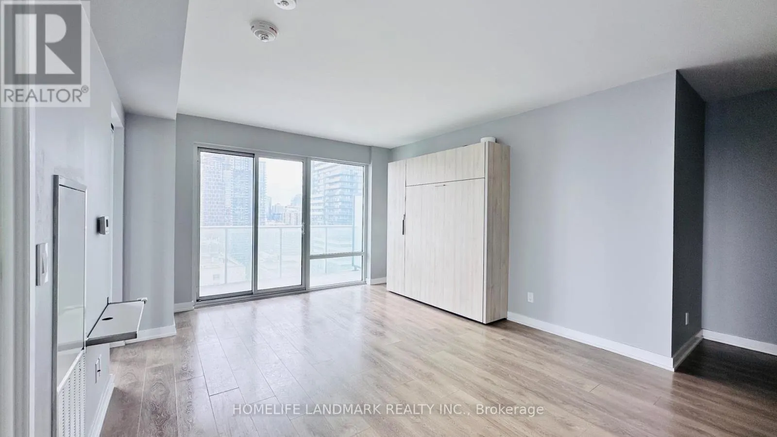 2509 - 501 YONGE STREET