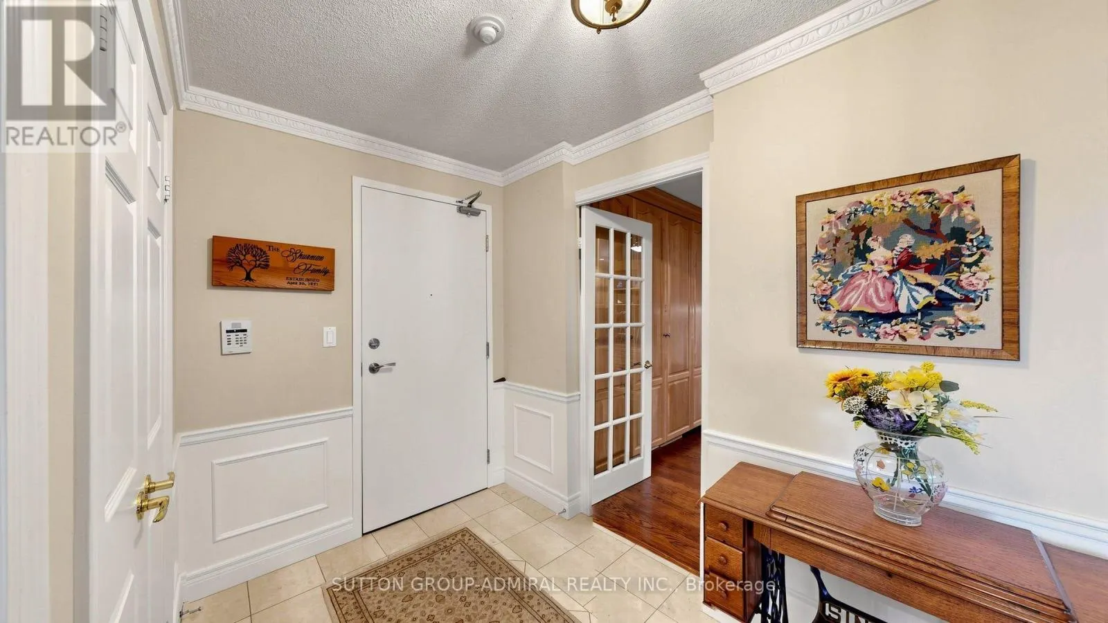 713 - 89 SKYMARK DRIVE