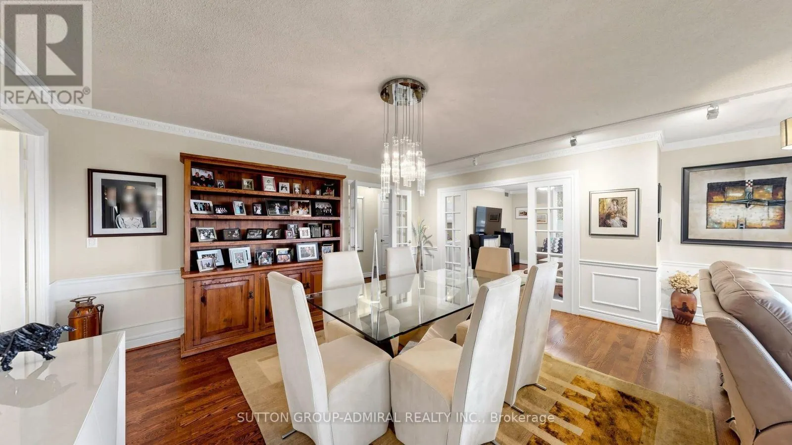 713 - 89 SKYMARK DRIVE