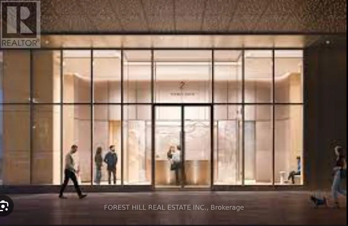 1004 - 2 AVENUE ROAD