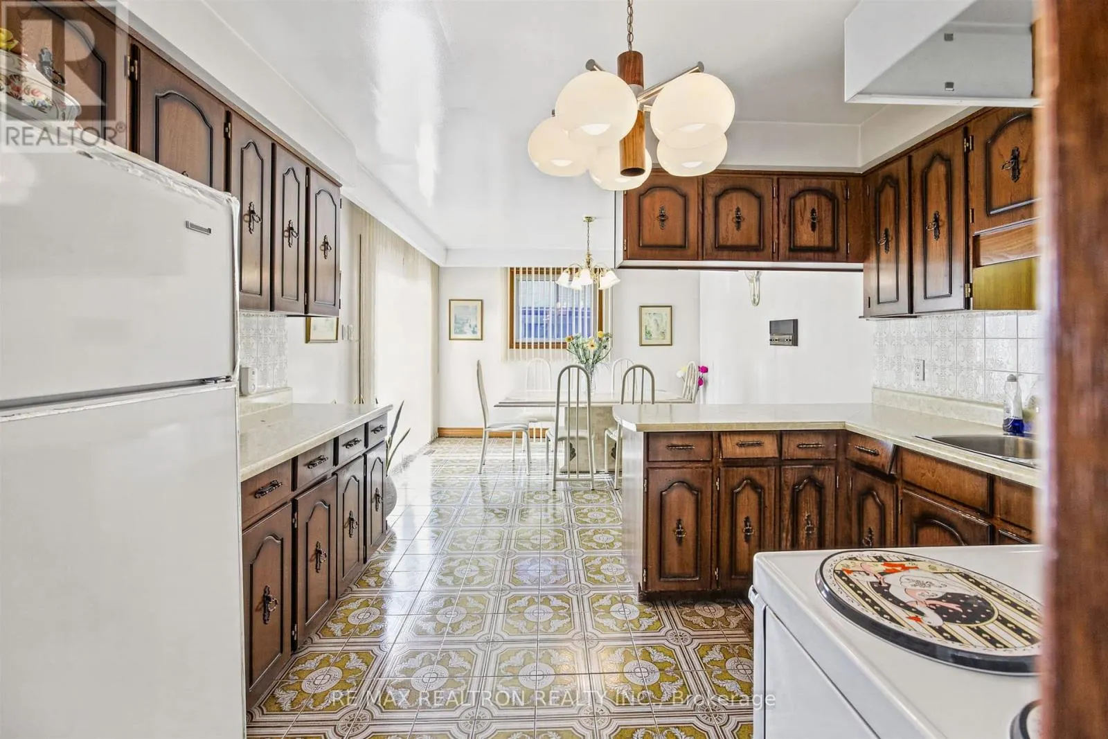 163 OLD SHEPPARD AVENUE