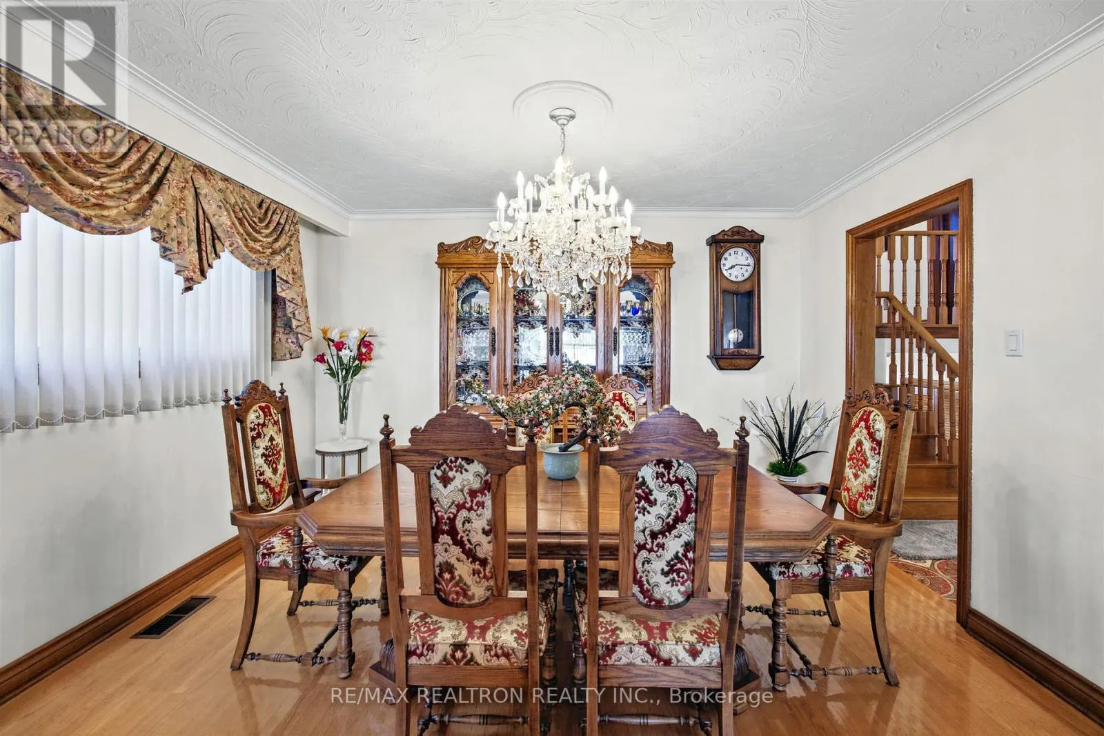 163 OLD SHEPPARD AVENUE