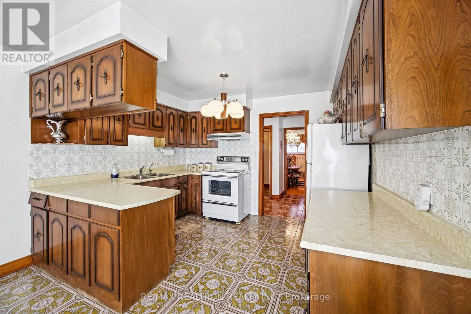 163 OLD SHEPPARD AVENUE