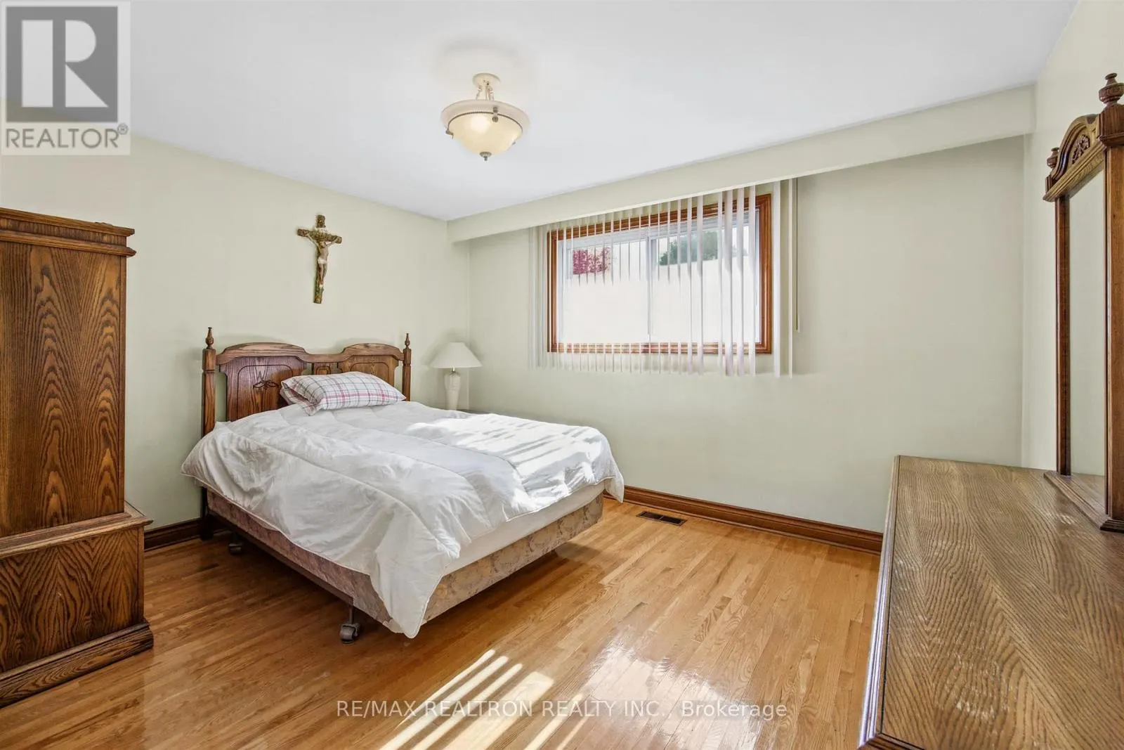 163 OLD SHEPPARD AVENUE