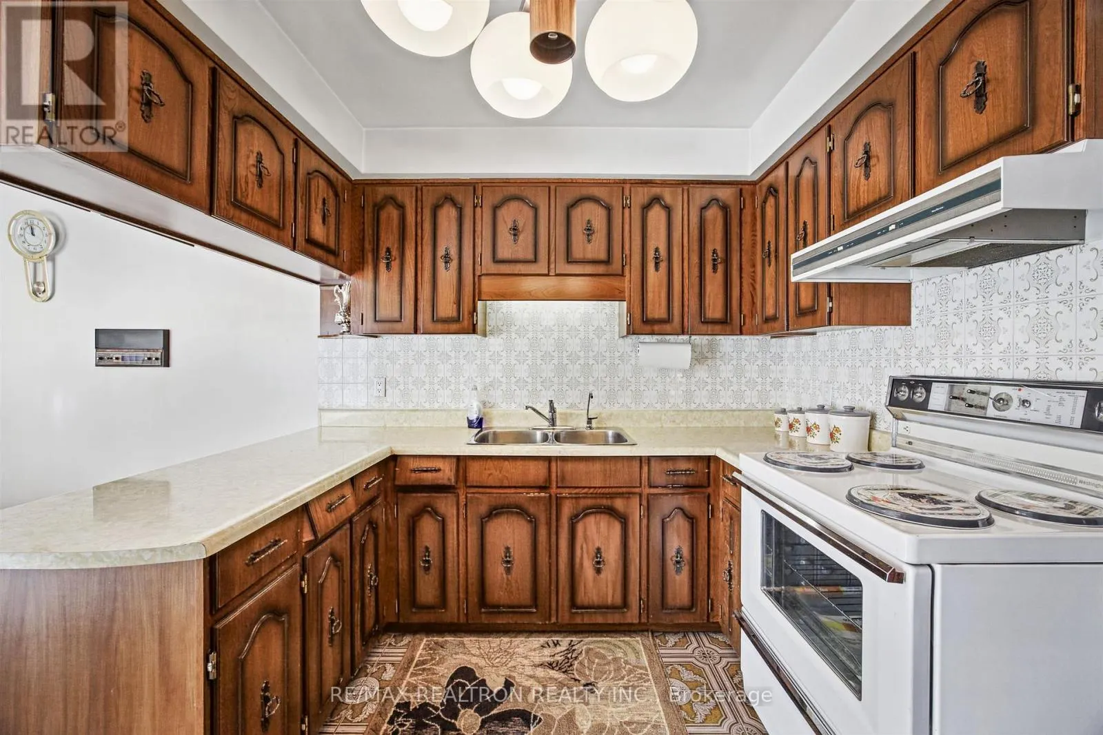 163 OLD SHEPPARD AVENUE