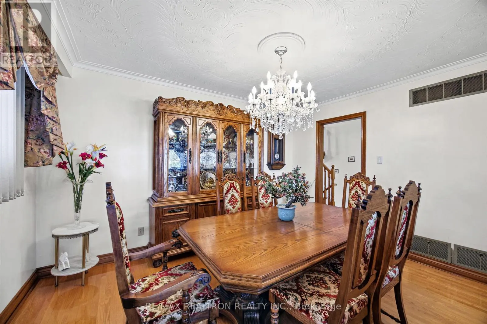163 OLD SHEPPARD AVENUE