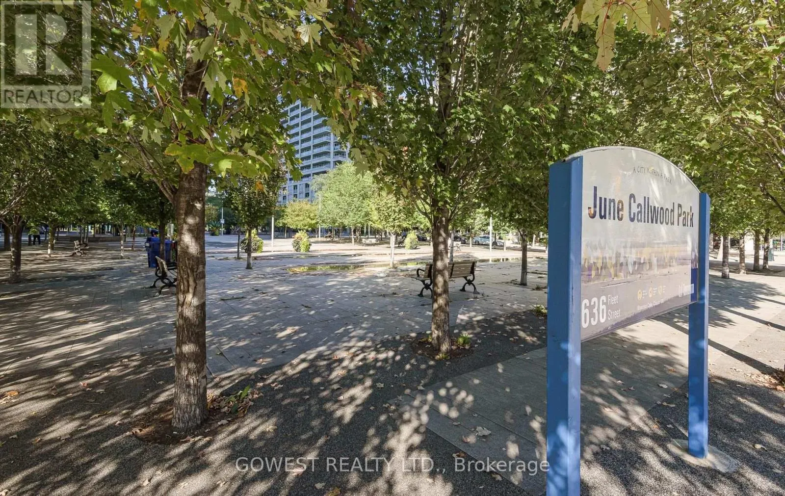 906 - 628 FLEET STREET