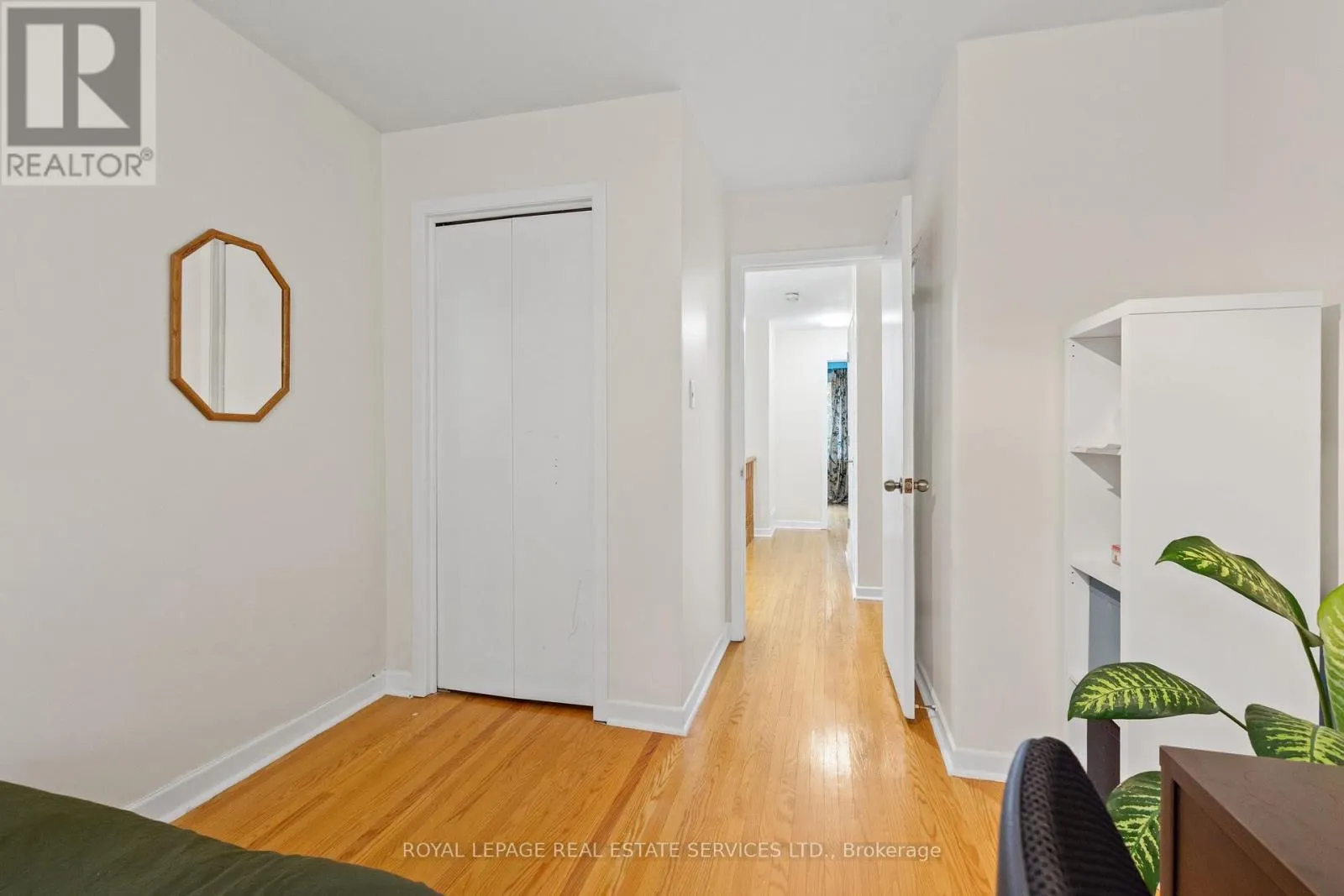MAIN & UPPER - 1129 MOUNT PLEASANT ROAD