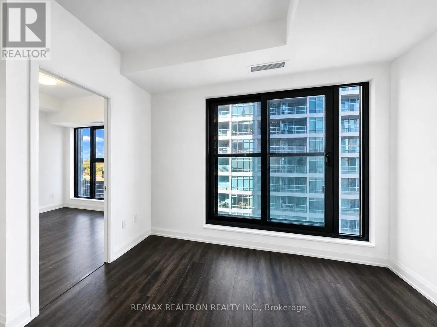 1109 - 20 SOUDAN AVENUE