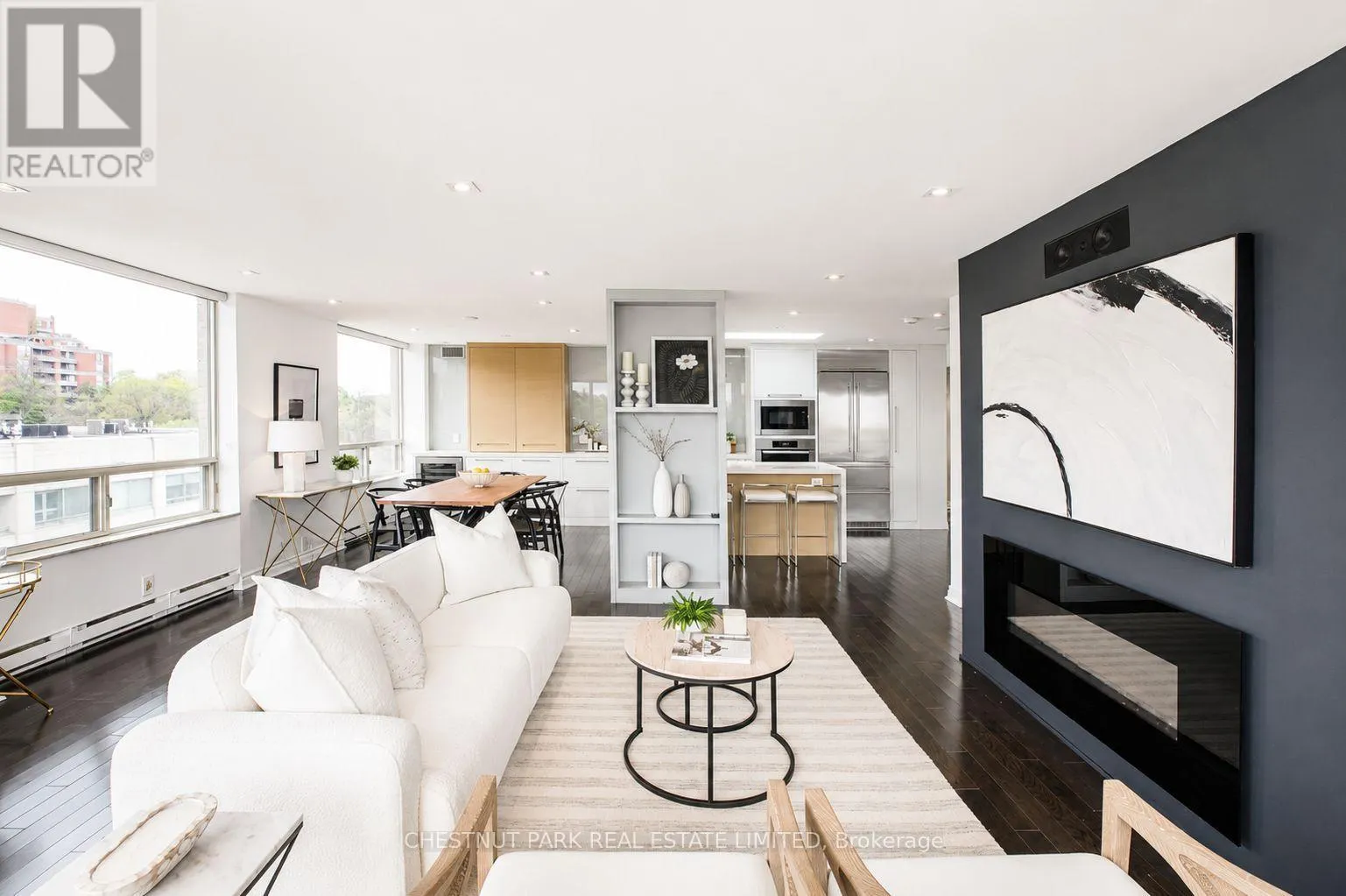 702 - 1177 YONGE STREET