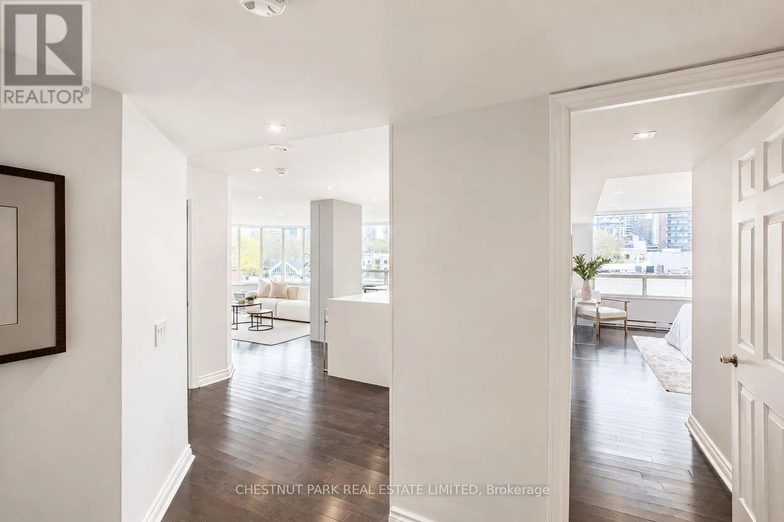 702 - 1177 YONGE STREET