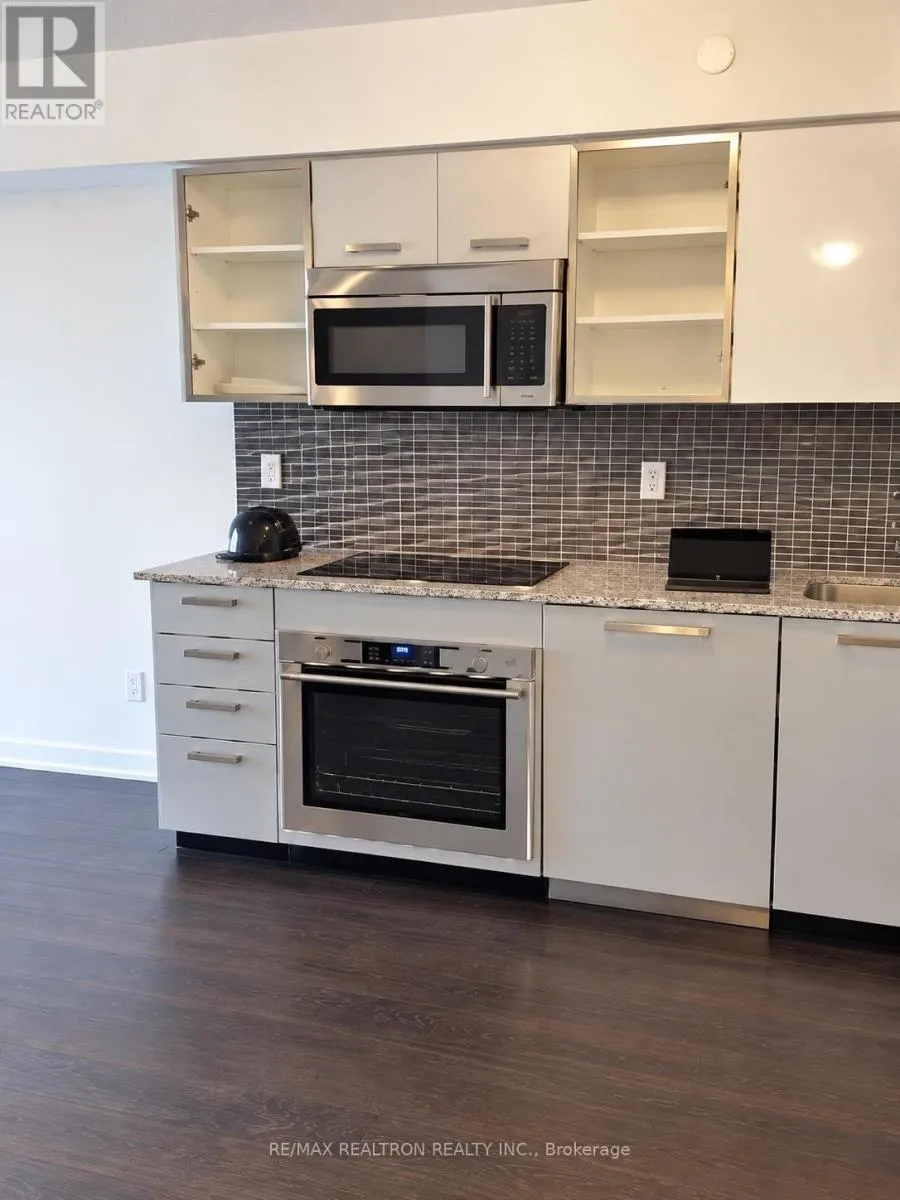701 - 5162 YONGE STREET