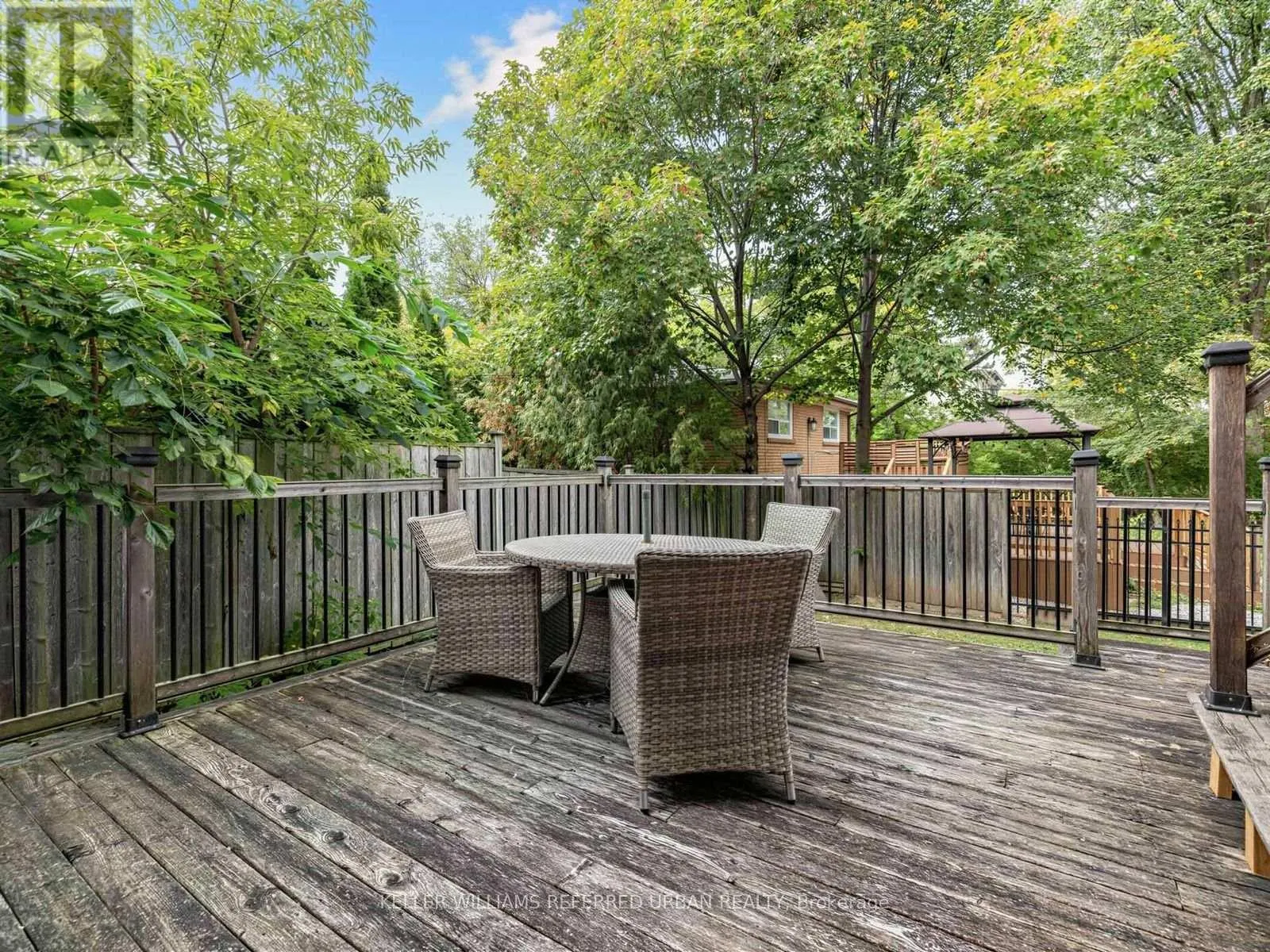 212 EMPRESS AVENUE