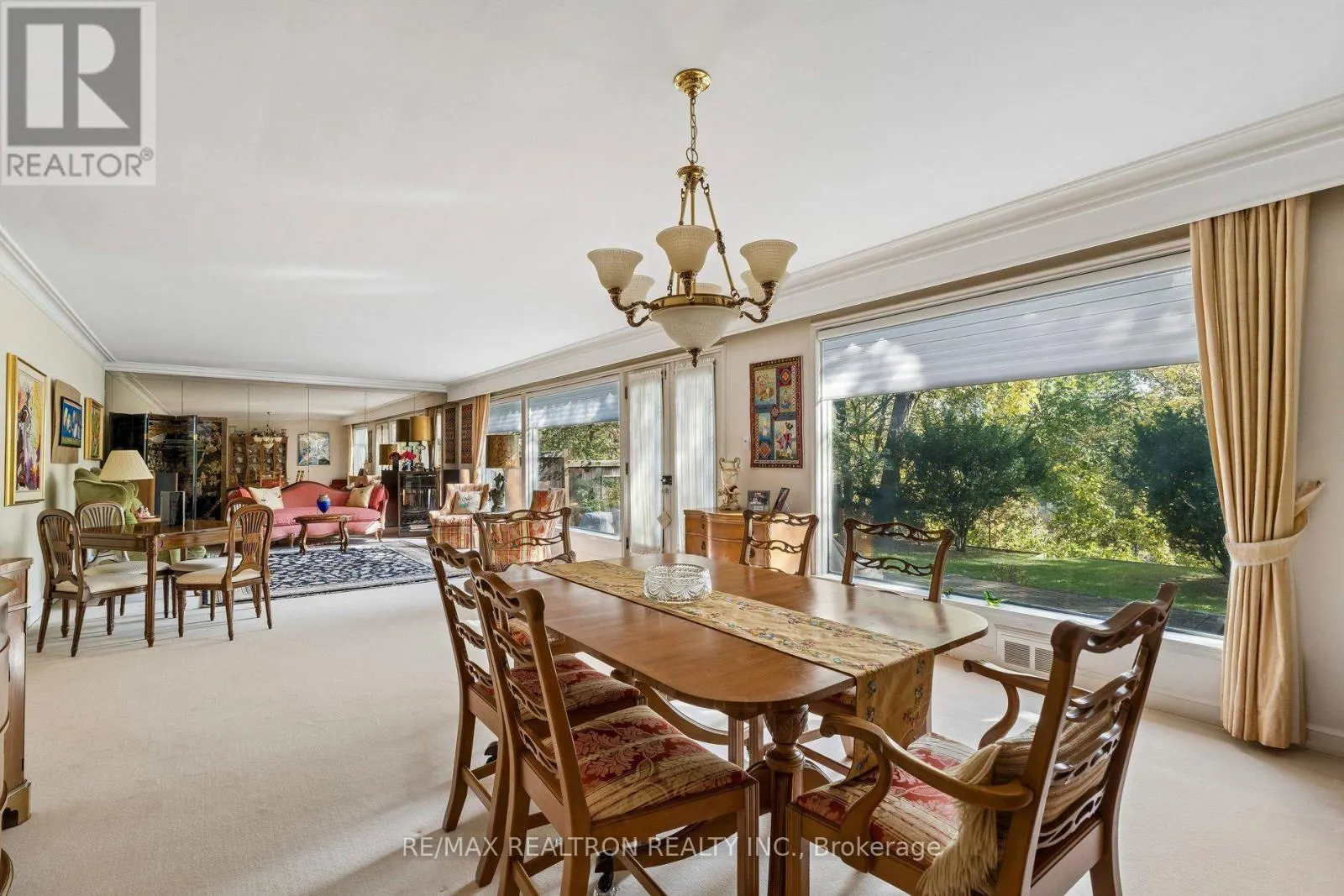 21 RIDGEWOOD ROAD