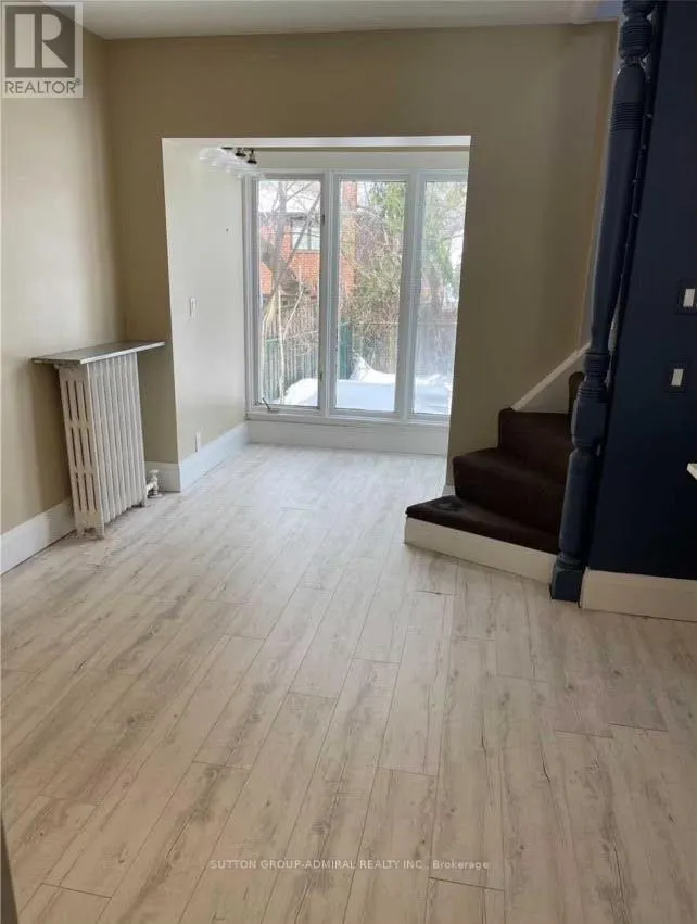 406 ROEHAMPTON AVENUE