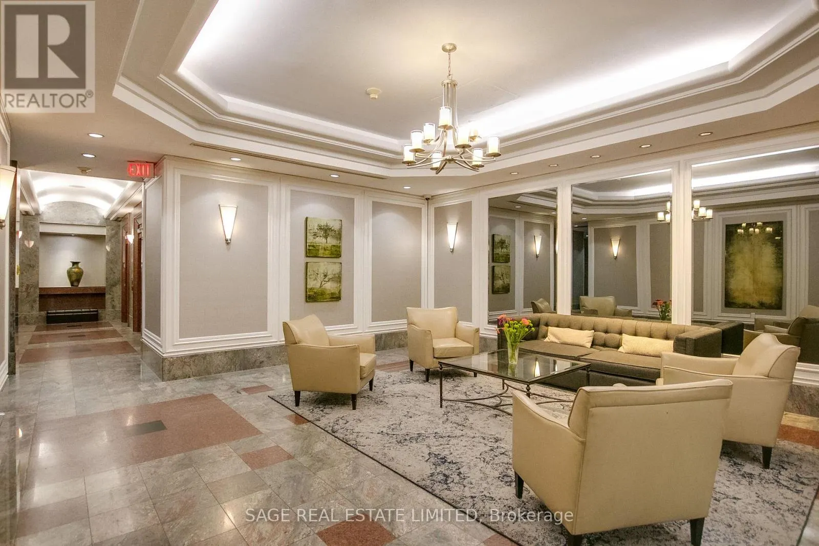 1909 - 24 WELLESLEY STREET W