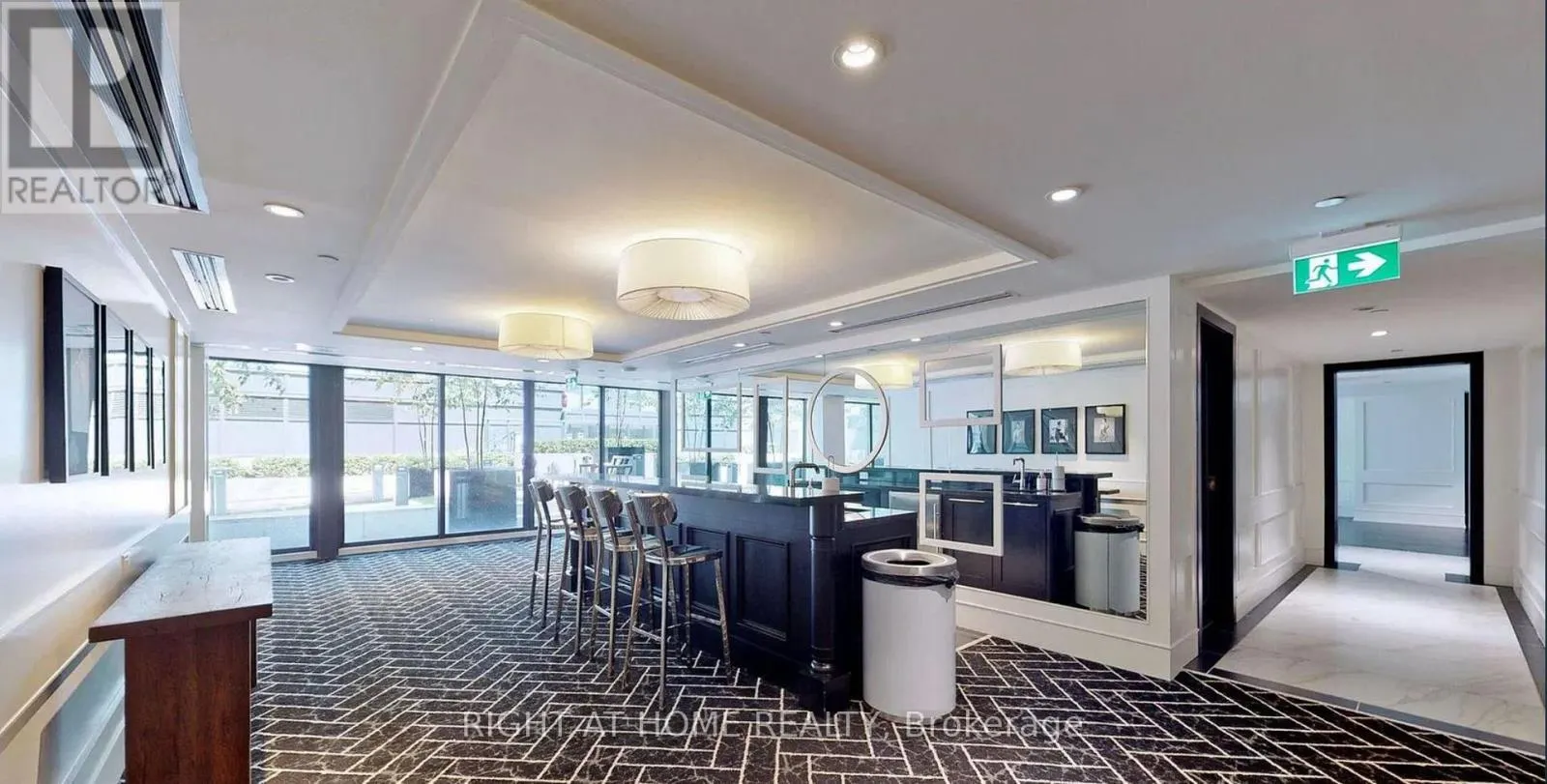 1612 - 955 BAY STREET