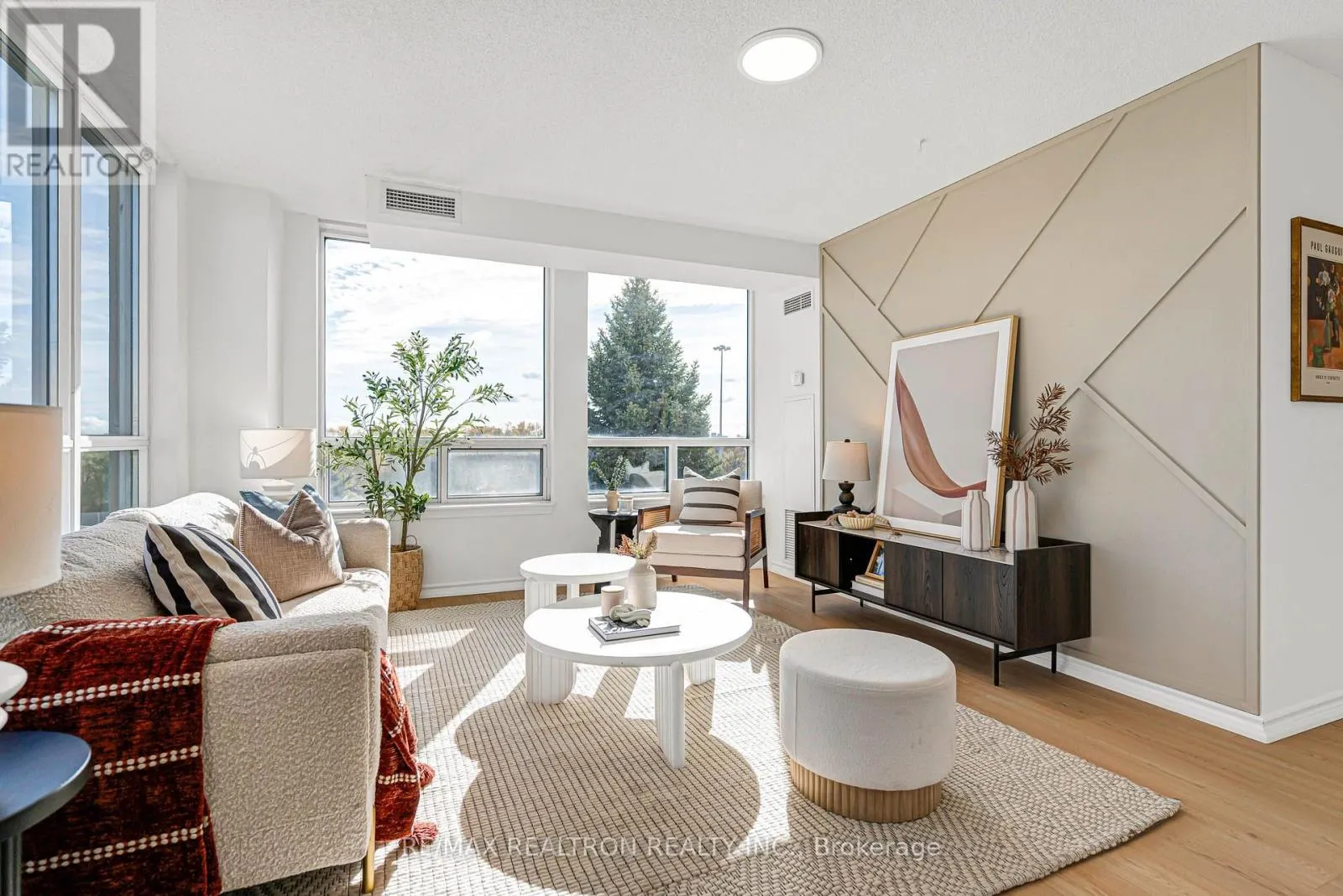 408 - 1 REAN DRIVE