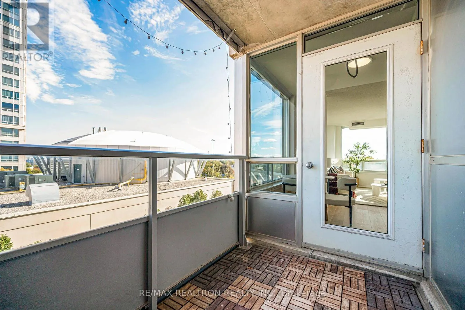 408 - 1 REAN DRIVE