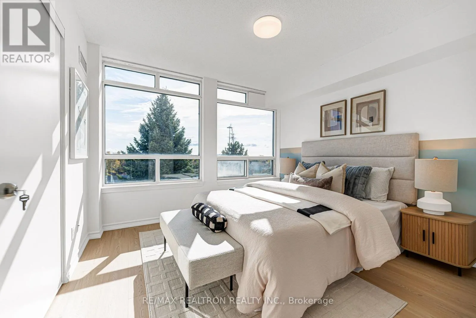 408 - 1 REAN DRIVE