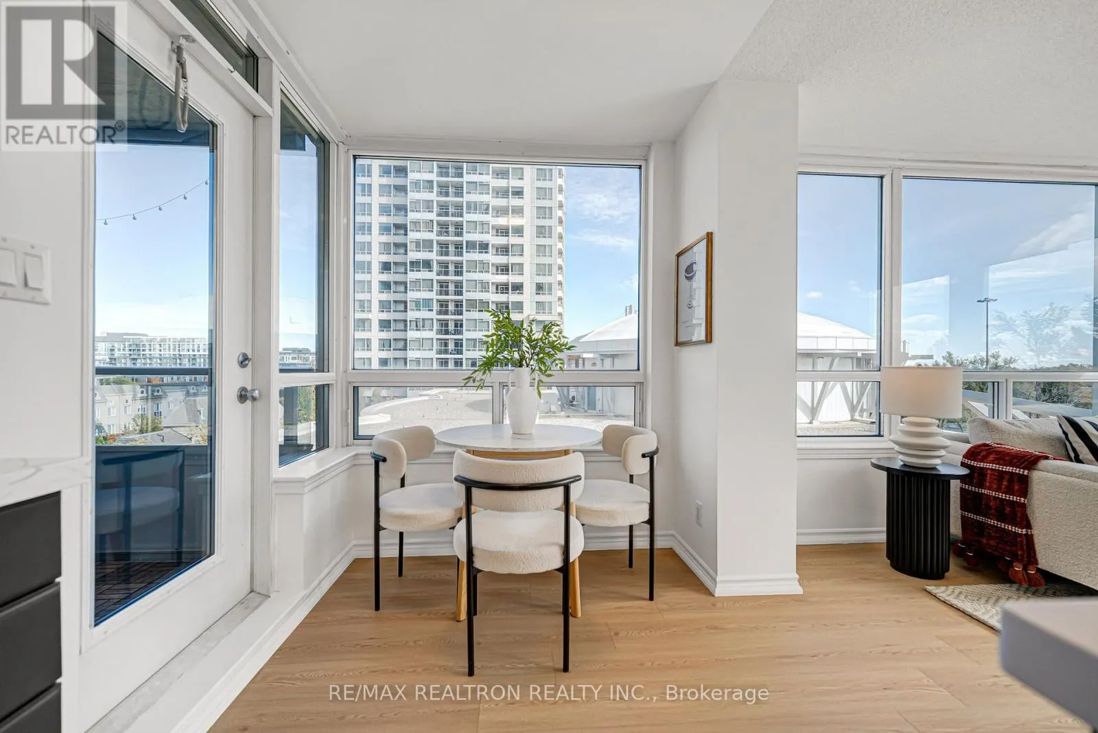 408 - 1 REAN DRIVE