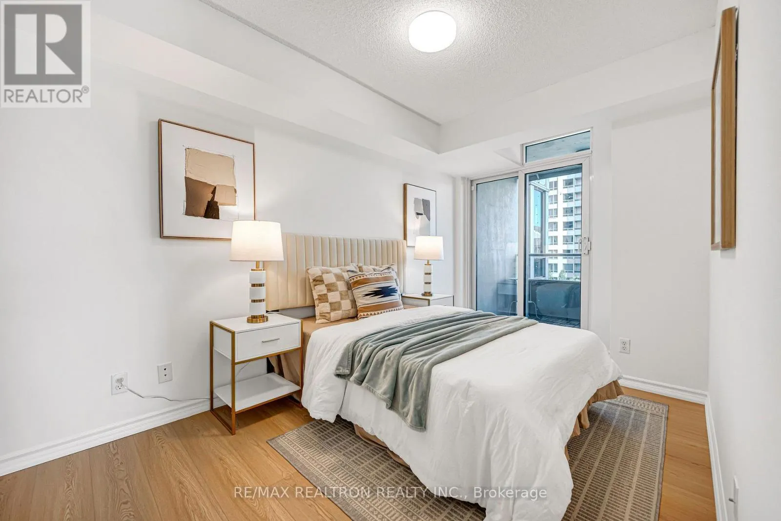 408 - 1 REAN DRIVE