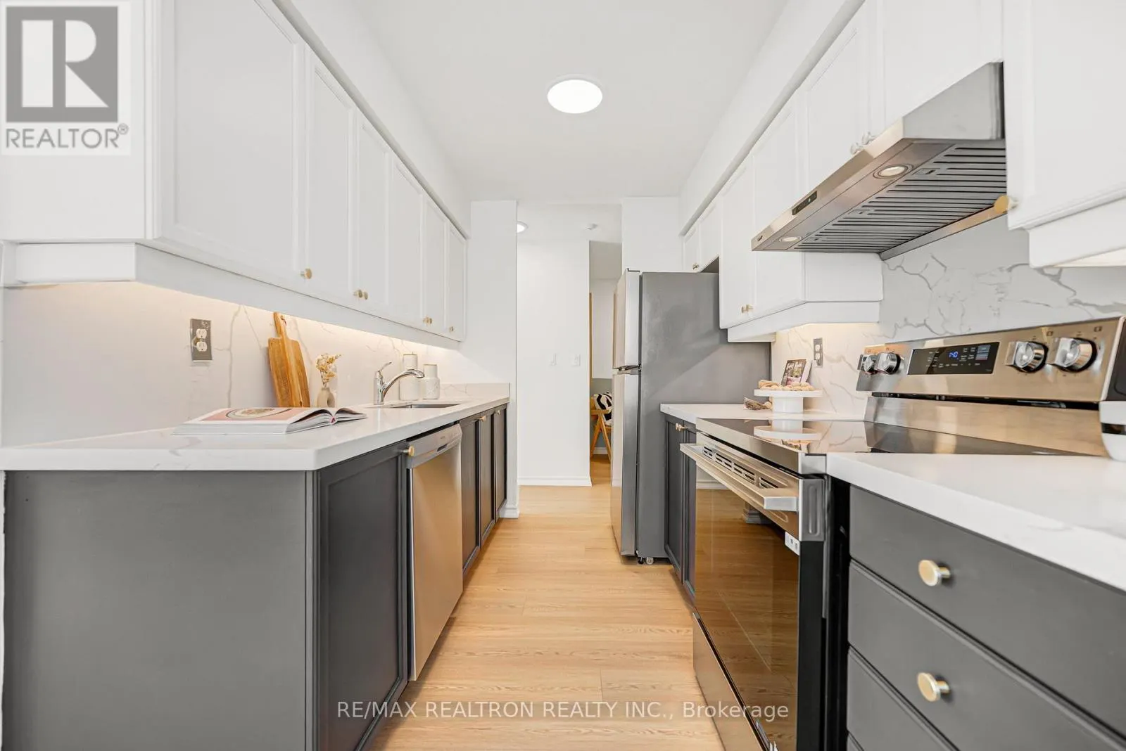 408 - 1 REAN DRIVE