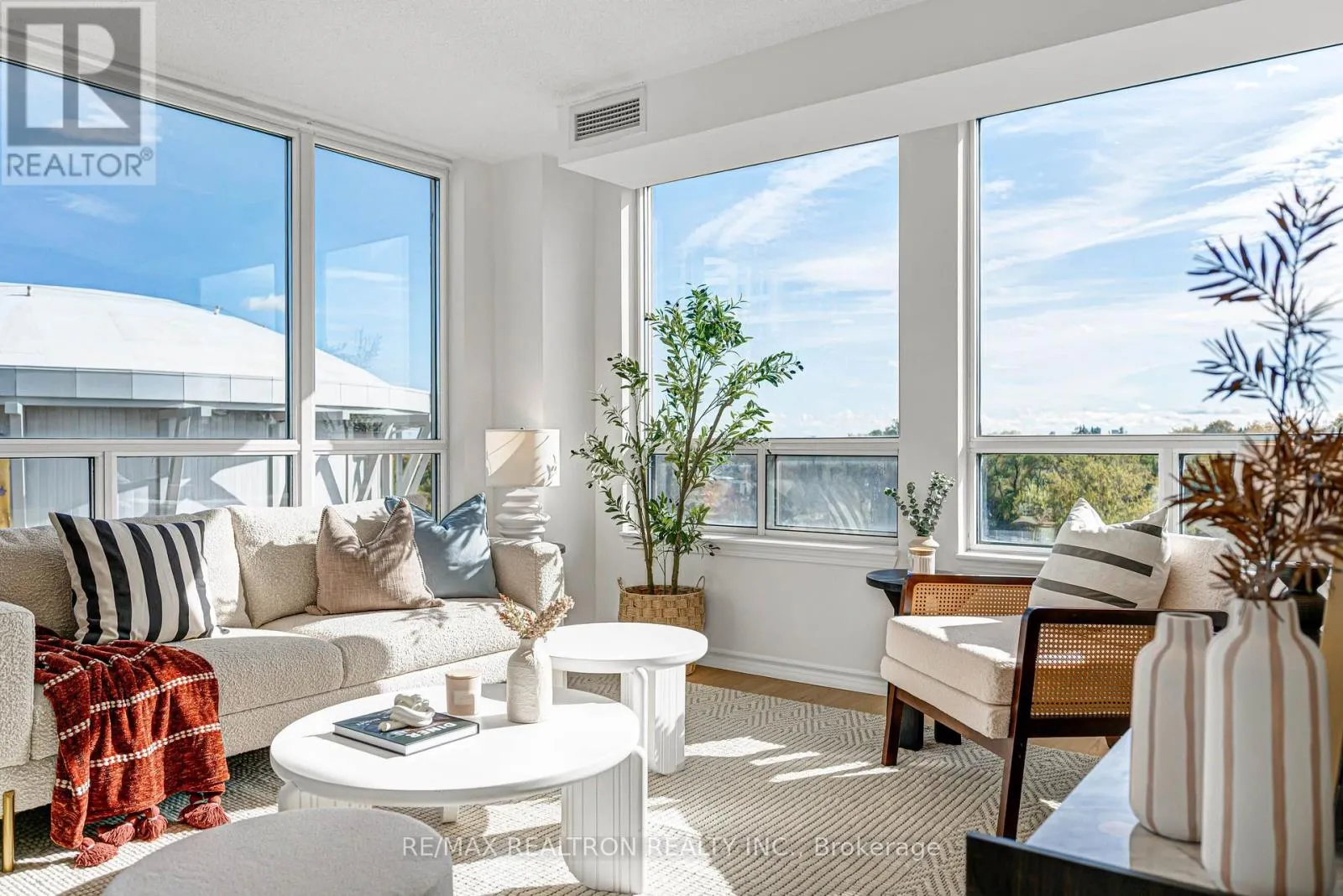 408 - 1 REAN DRIVE