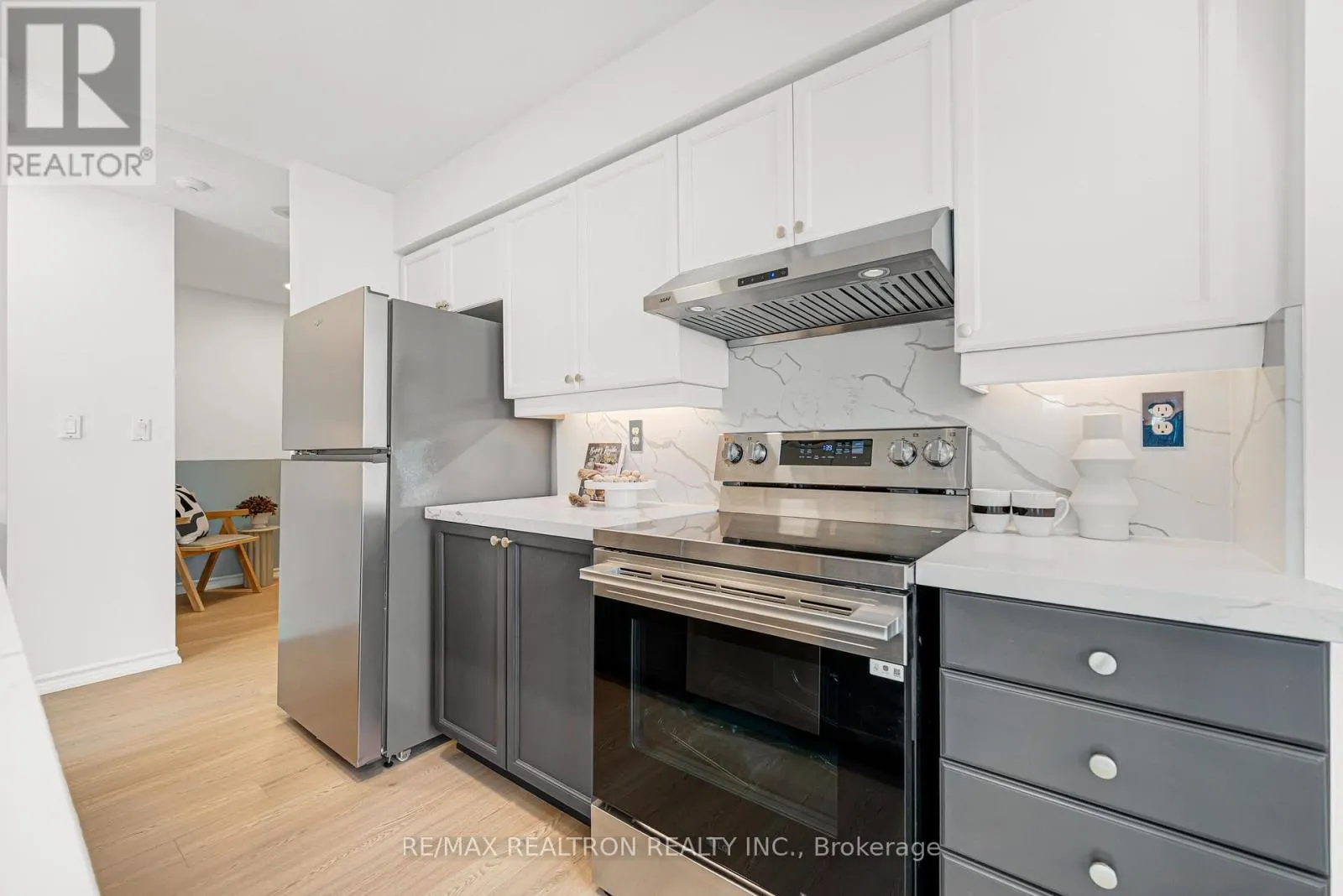 408 - 1 REAN DRIVE