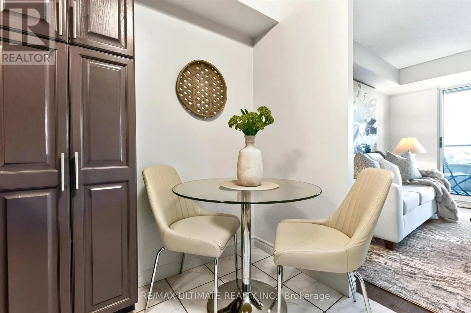 808 - 8 COVINGTON ROAD