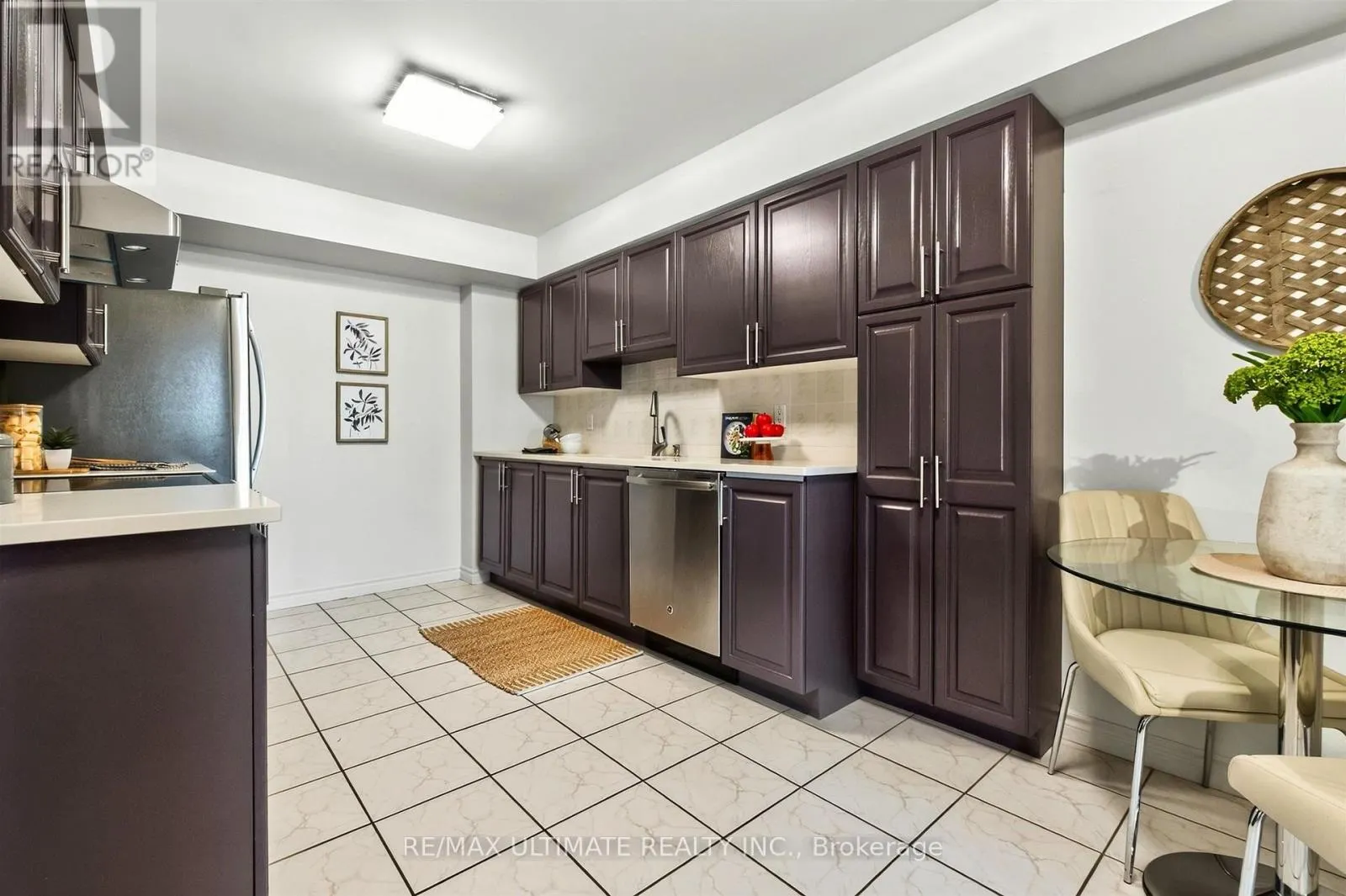 808 - 8 COVINGTON ROAD