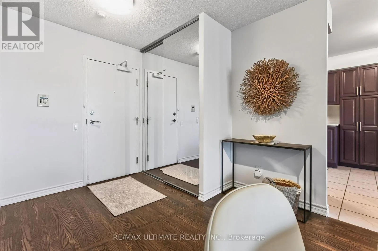 808 - 8 COVINGTON ROAD