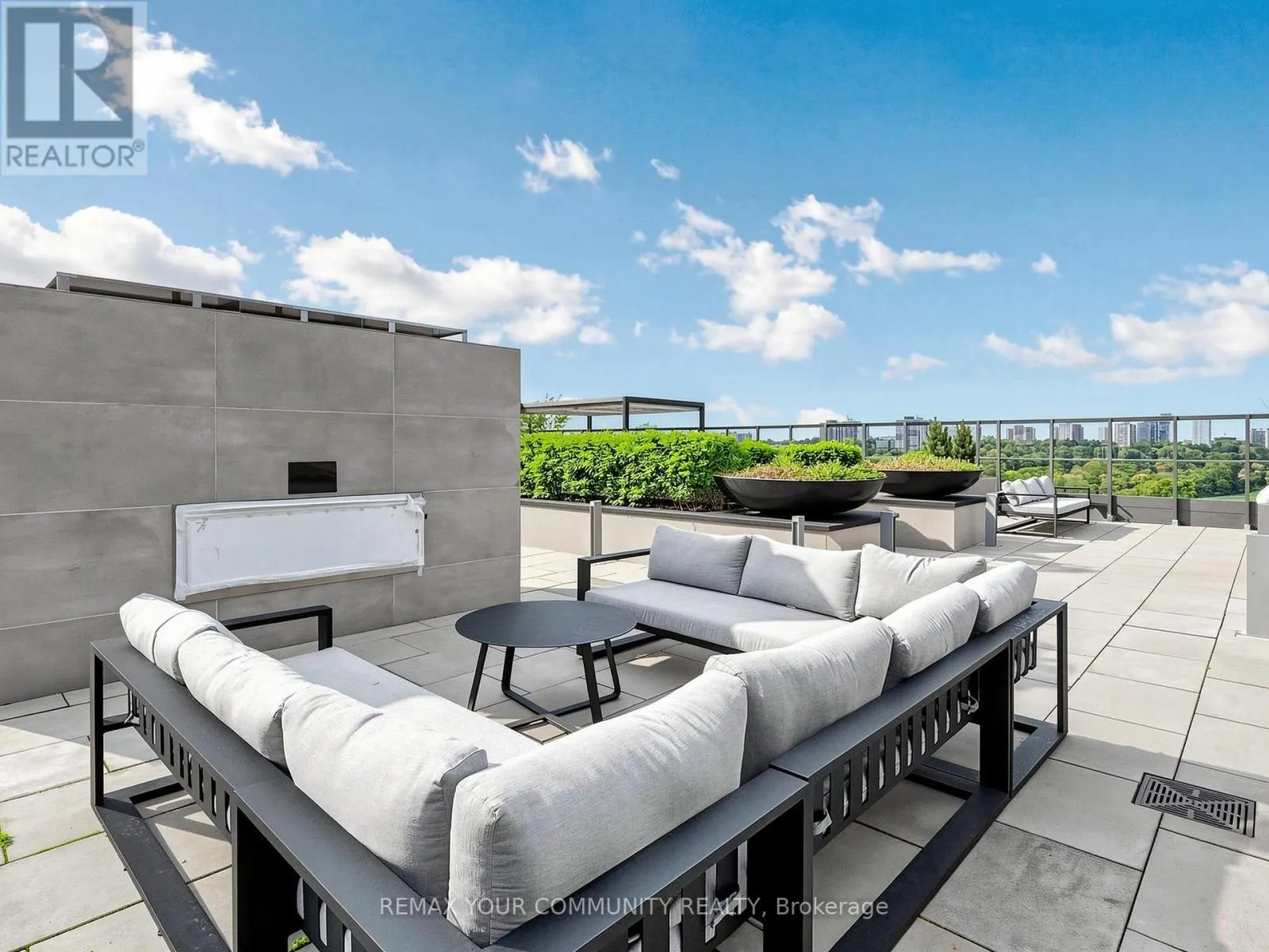 963 - 25 ADRA GRADO WAY