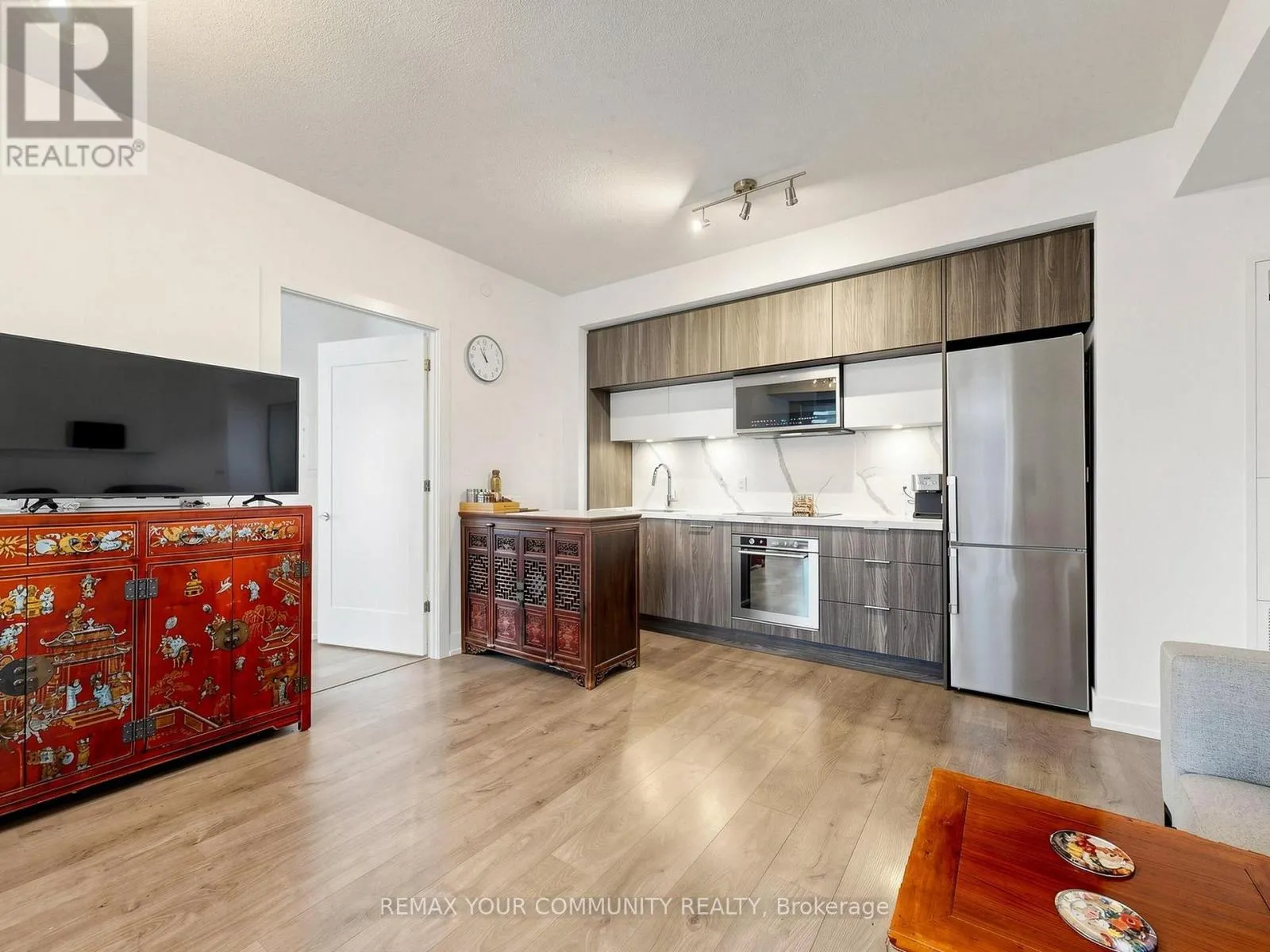 963 - 25 ADRA GRADO WAY