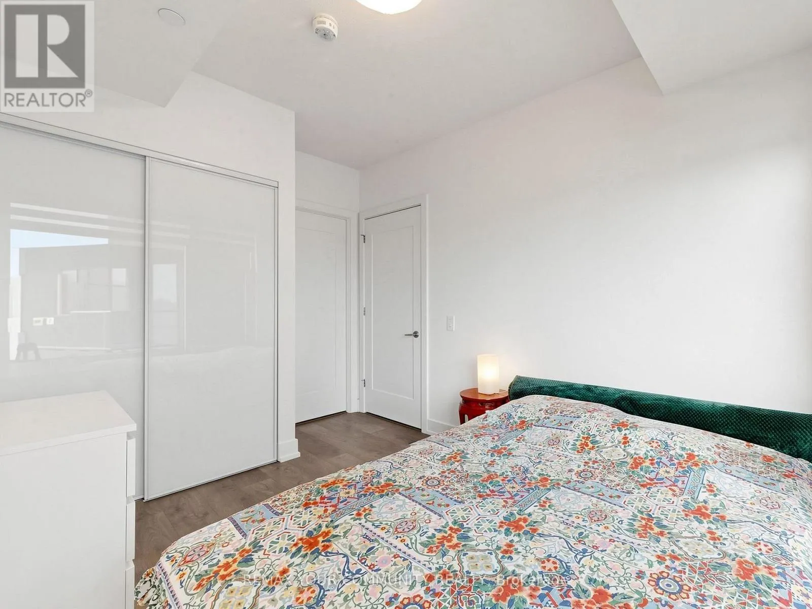 963 - 25 ADRA GRADO WAY