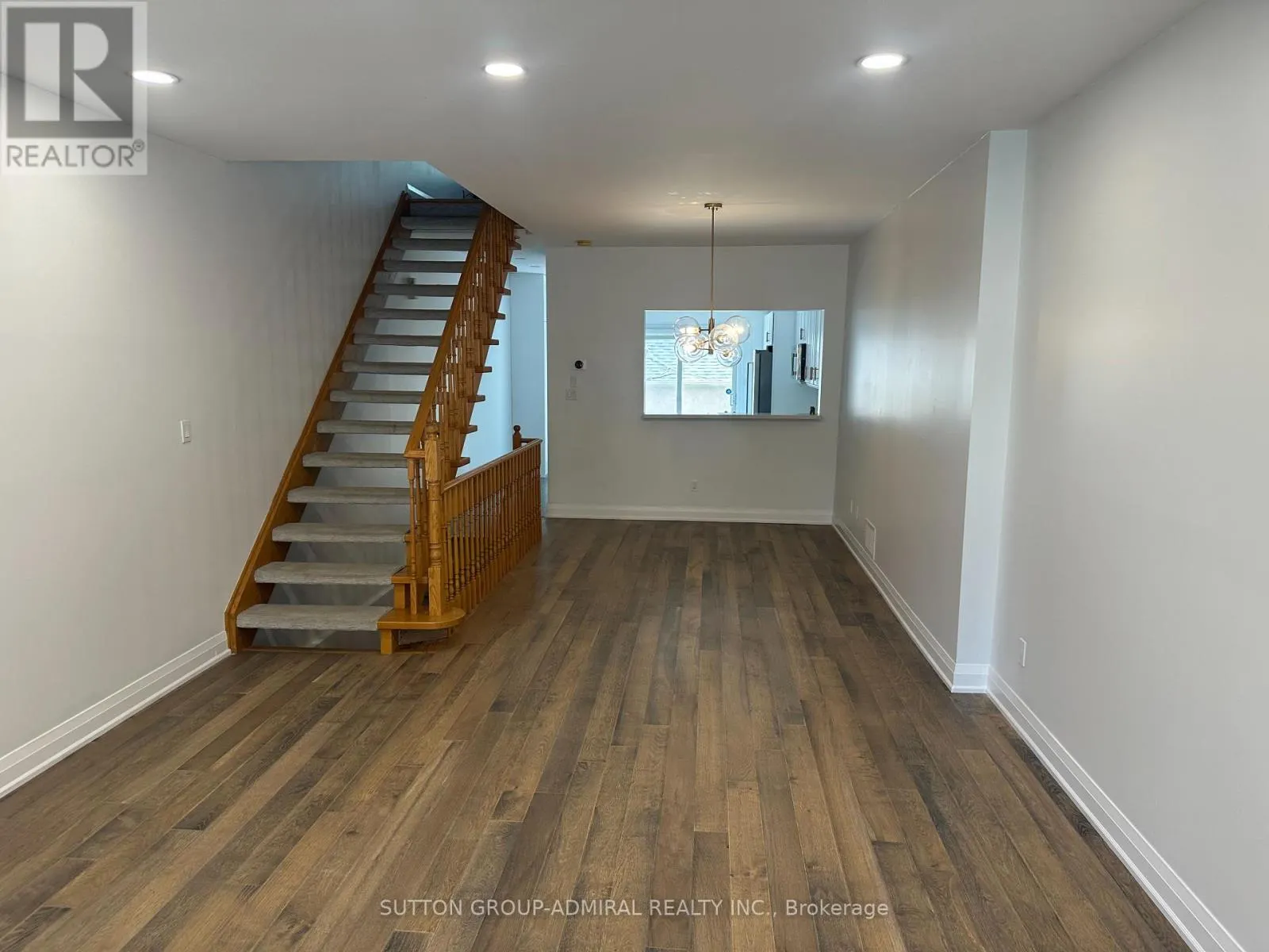 14 - 757 SHEPPARD AVENUE W
