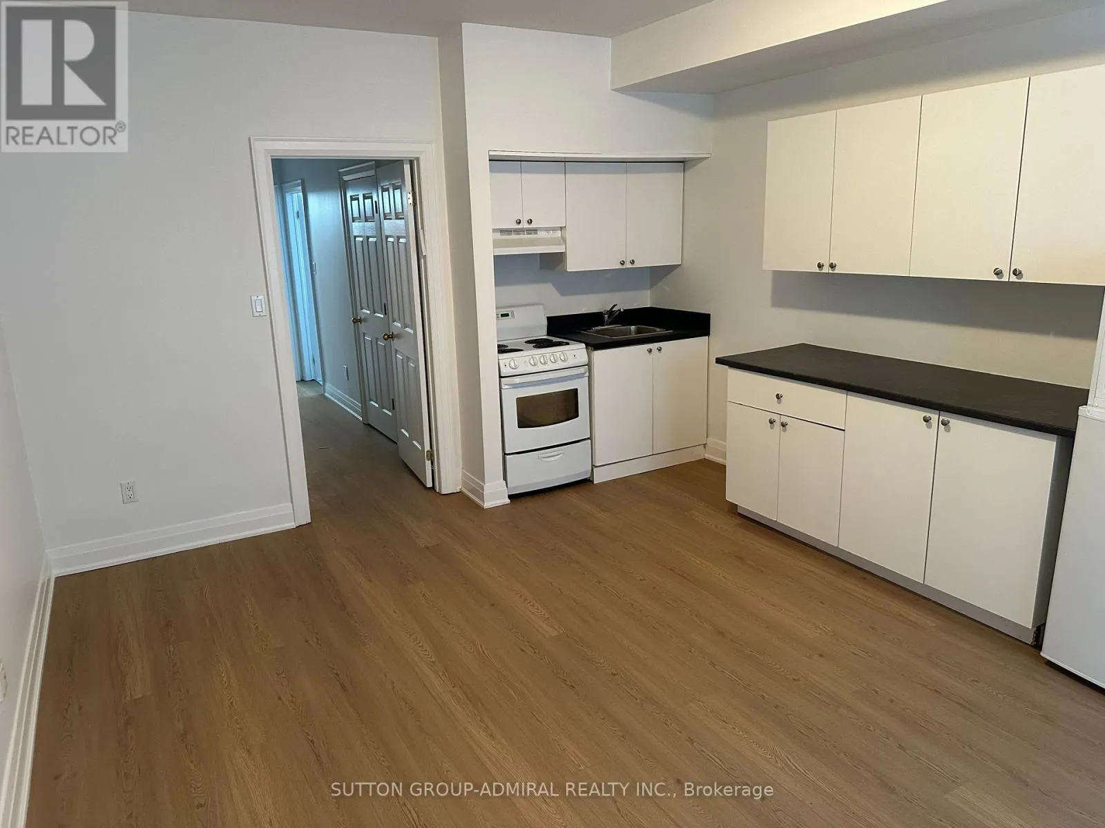 14 - 757 SHEPPARD AVENUE W