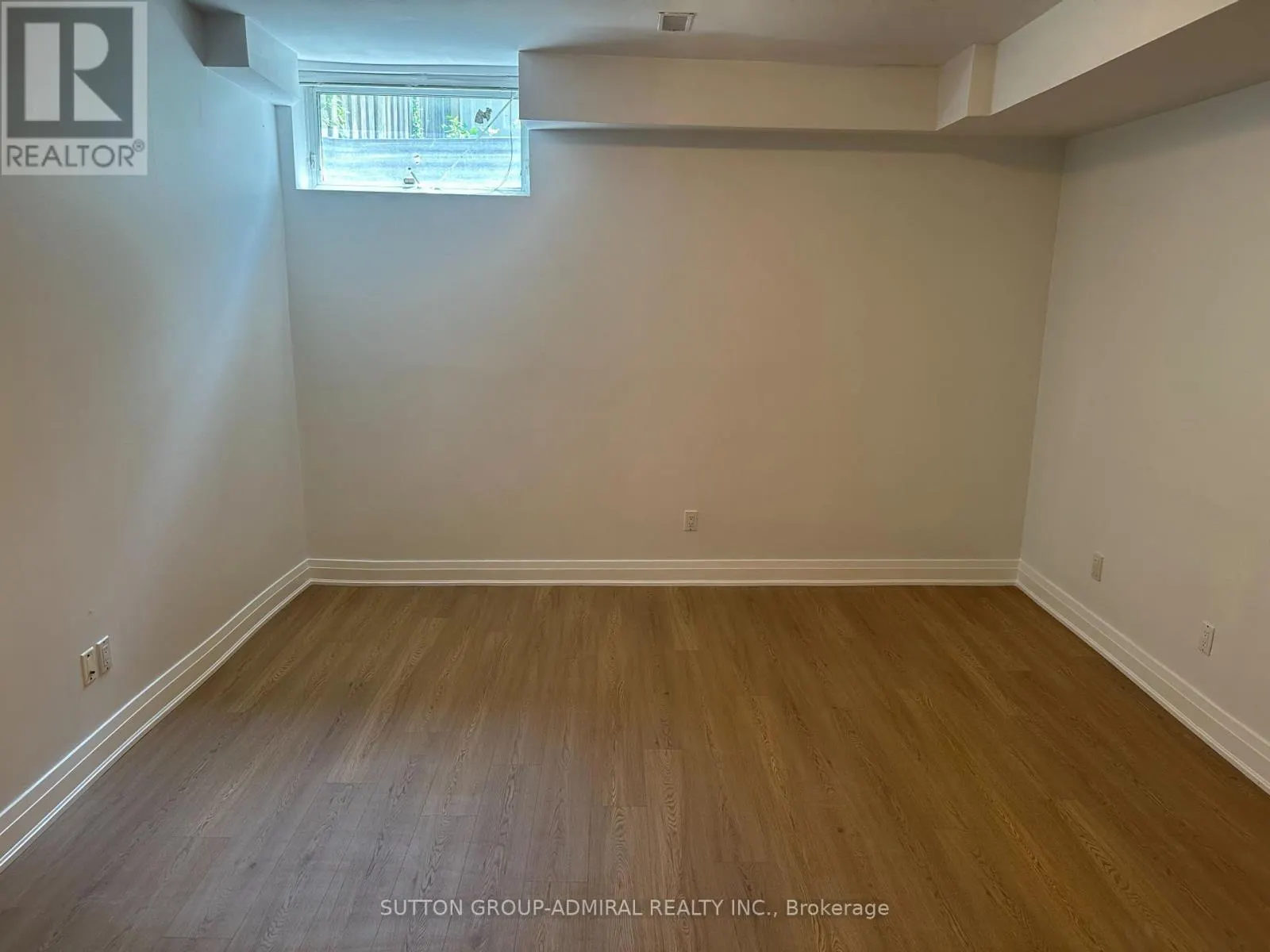 14 - 757 SHEPPARD AVENUE W
