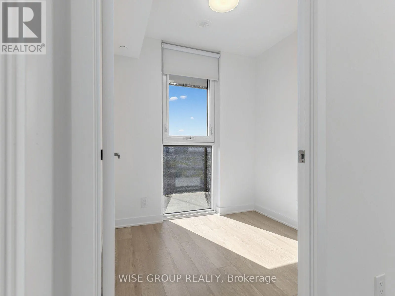 1108 - 18 TRETTI WAY