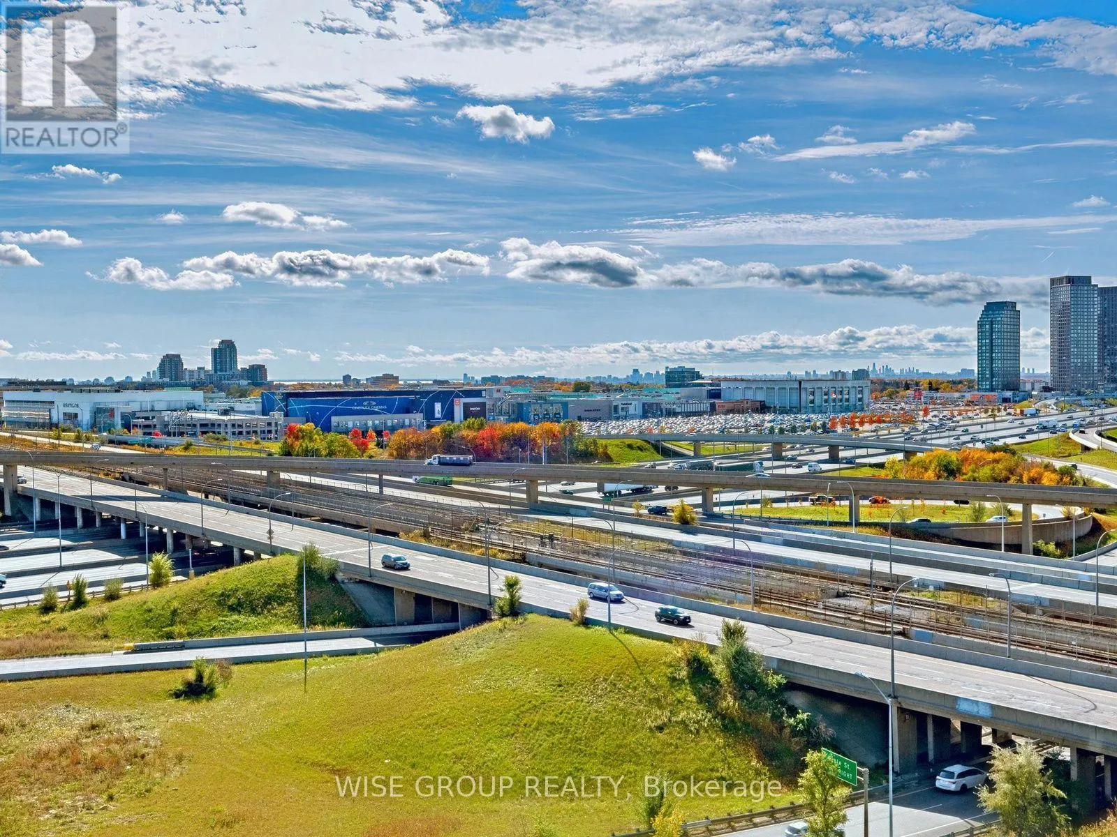 1108 - 18 TRETTI WAY