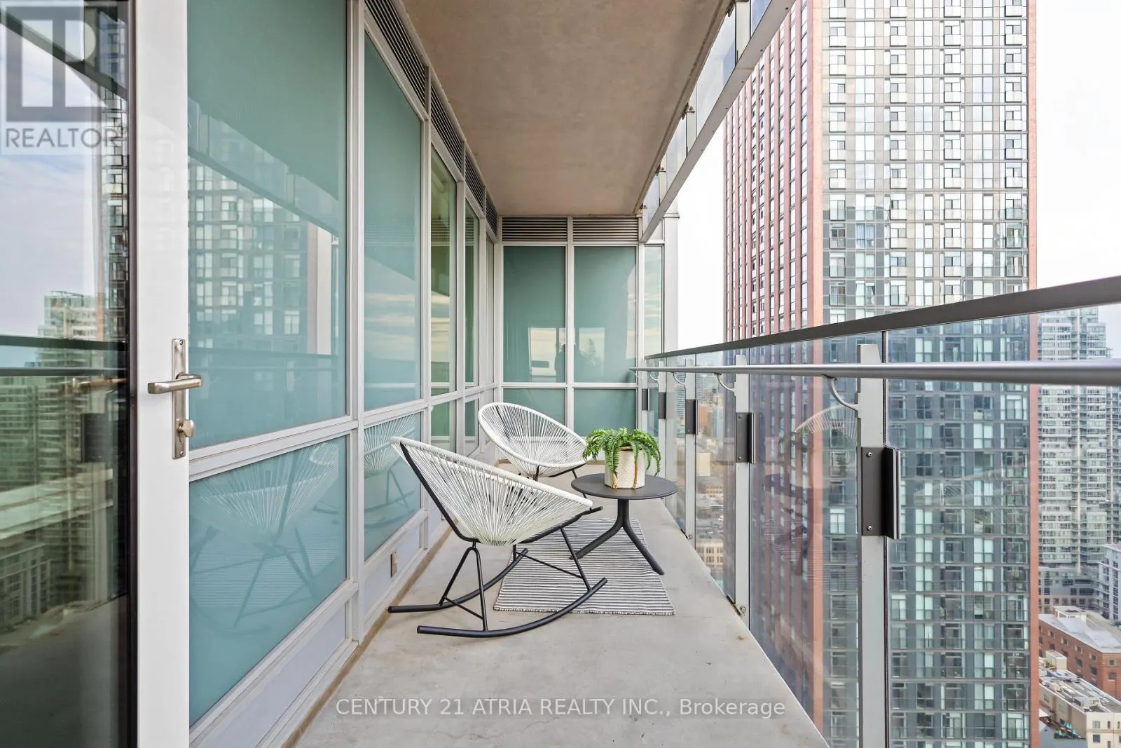 3511 - 80 JOHN STREET