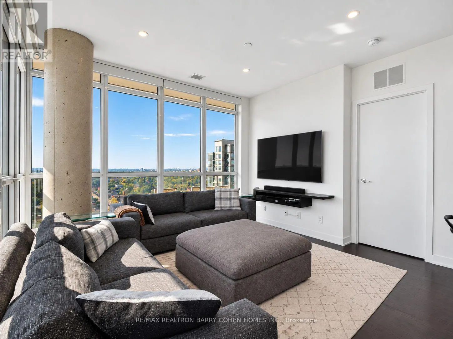 1707 - 501 ST CLAIR AVENUE W