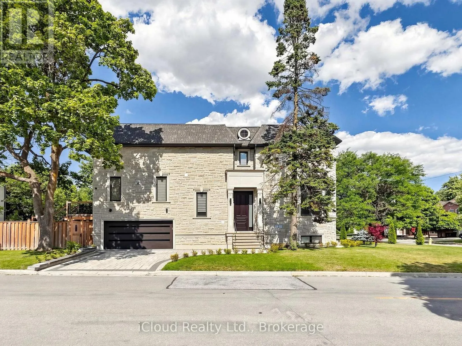 64 RISEBROUGH AVENUE