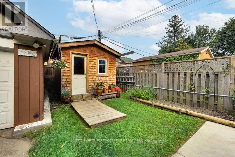 131 LAUDER AVENUE