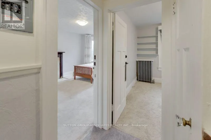 131 LAUDER AVENUE