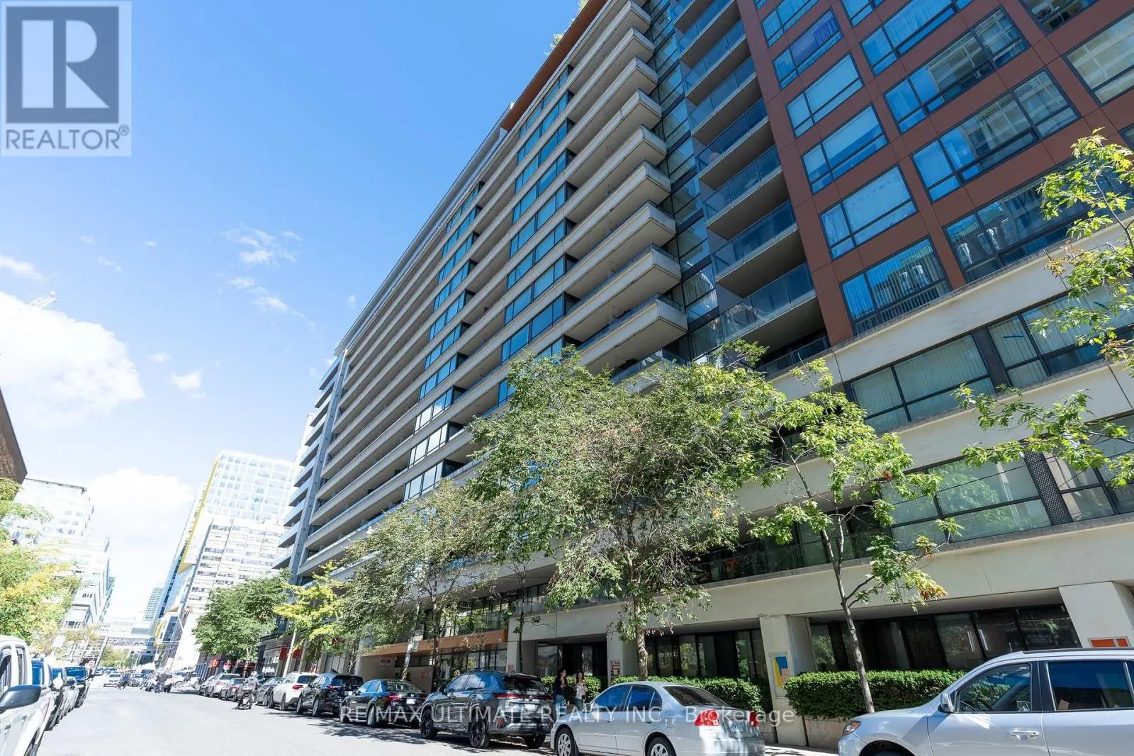 627 - 111 ELIZABETH STREET