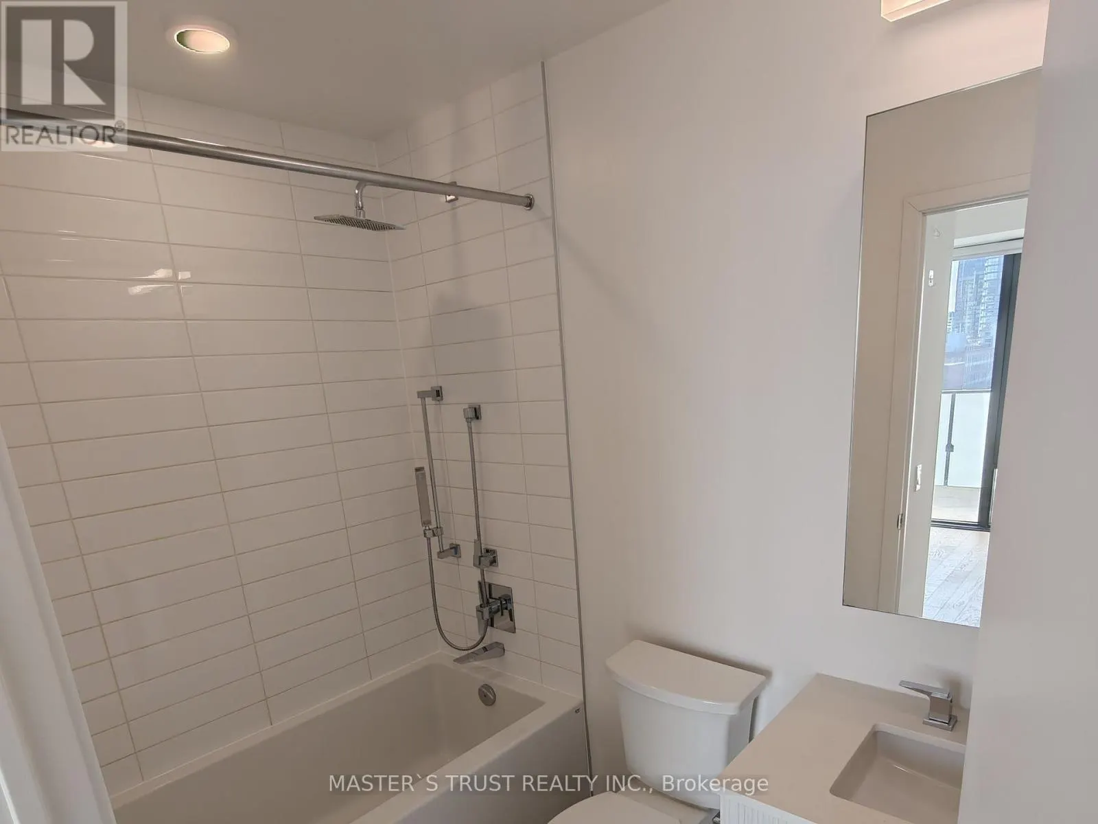 2608 - 25 RICHMOND STREET E