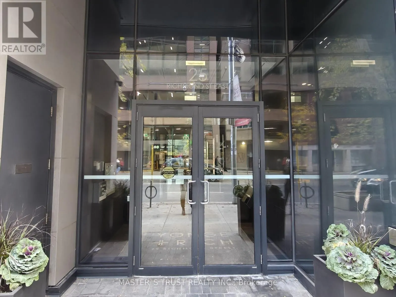2608 - 25 RICHMOND STREET E
